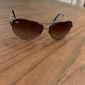 Unisex Ray Ban sunglasses, practically new with case